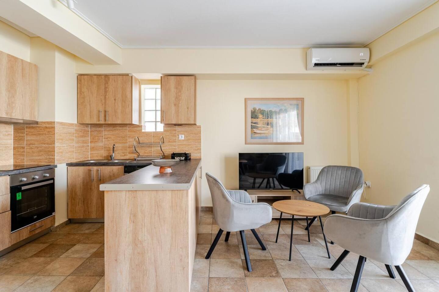 Lux & Style 75Sqm With Private Parking In Athens Apartment Exterior photo