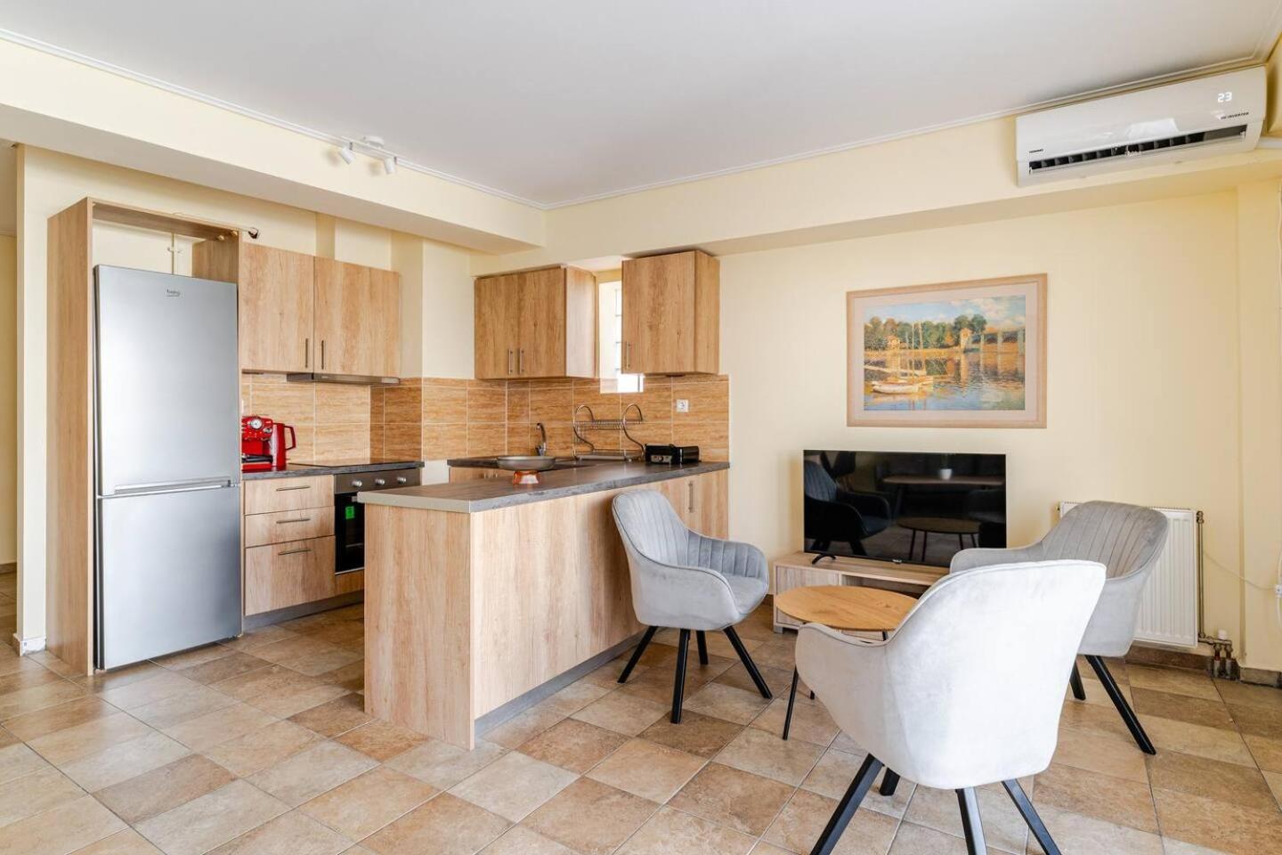 Lux & Style 75Sqm With Private Parking In Athens Apartment Exterior photo