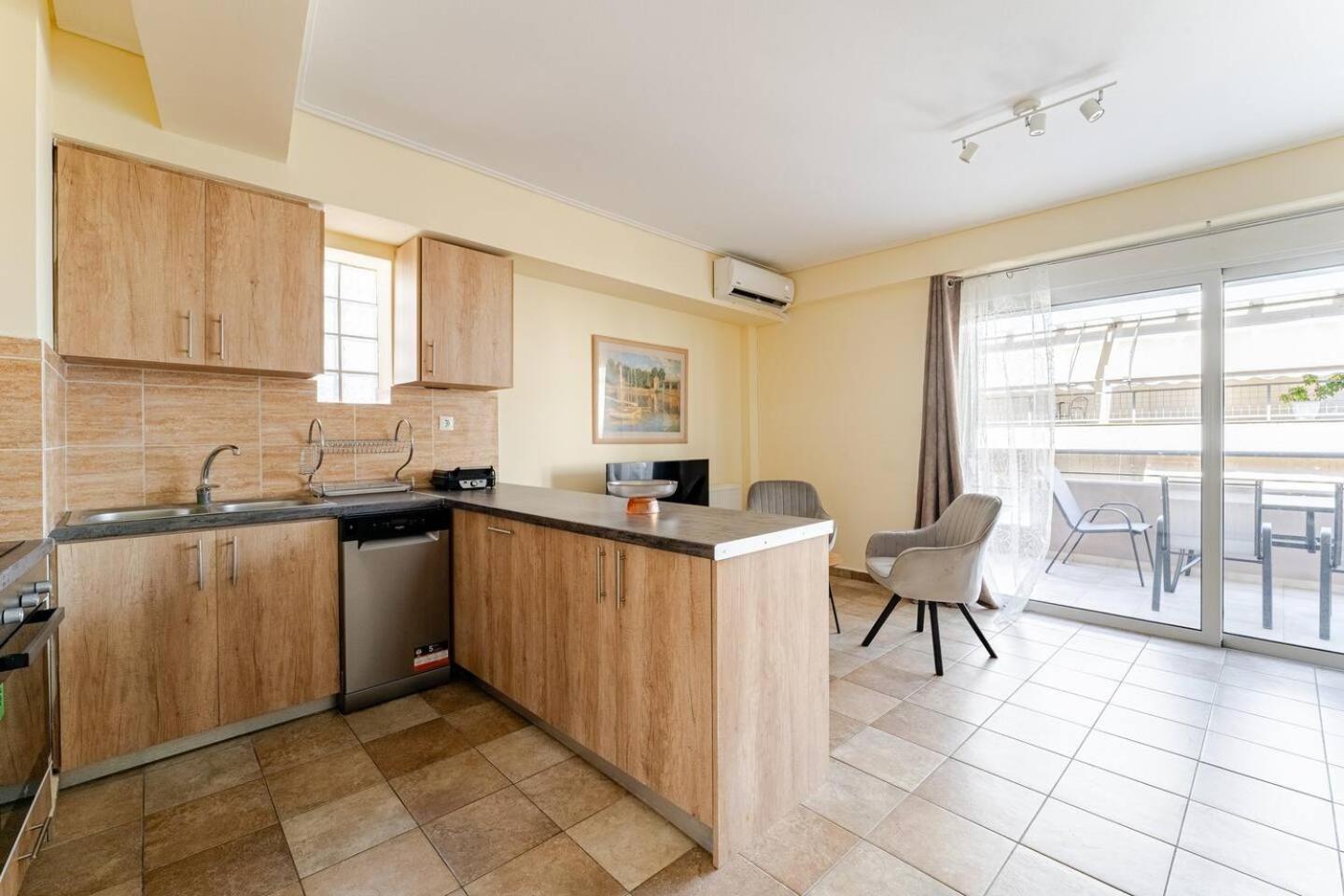 Lux & Style 75Sqm With Private Parking In Athens Apartment Exterior photo